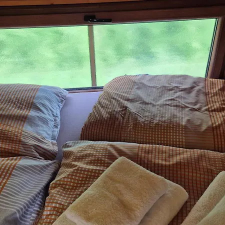 Mini Uebernachten Im Gurkenfass Otel