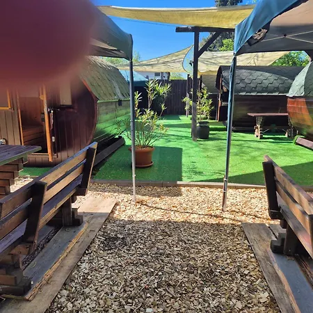 Mini Uebernachten Im Gurkenfass Lübbenau