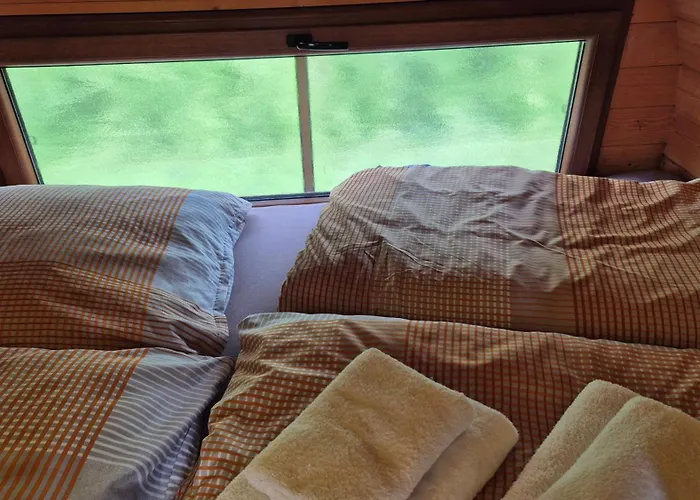 Mini Uebernachten Im Gurkenfass فندق