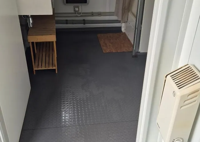 Hotell Mini Ubernachten Im Gurkenfass 2*