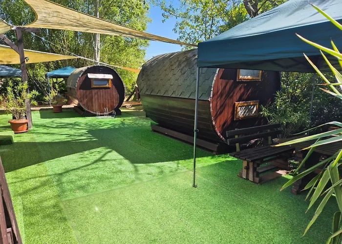 Mini Uebernachten Im Gurkenfass 2*