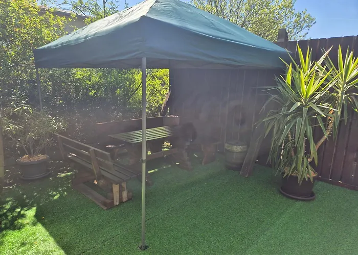 Mini Uebernachten Im Gurkenfass فندق 2*